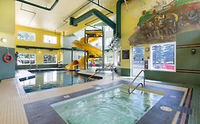 Super 8 By Wyndham Calgary Shawnessy Area